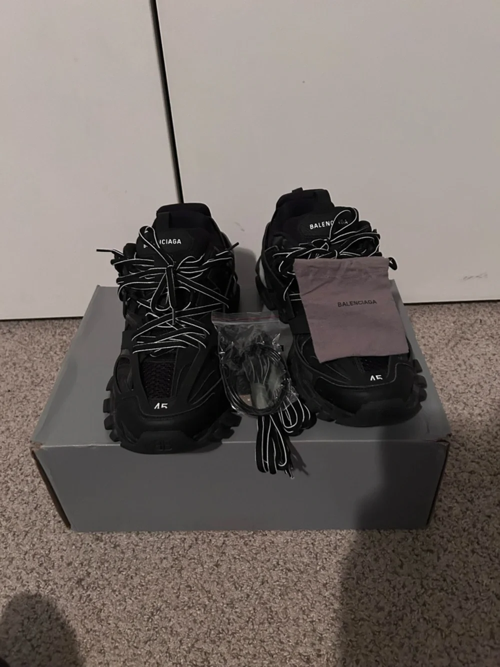 Balenciaga Black and Silver Insole Label Sneakers - Picture 8 of 8